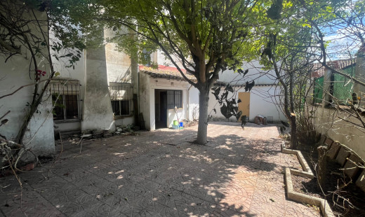 Venta - Casa -
Castromonte