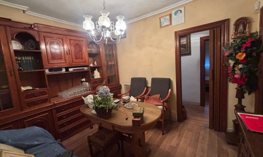 Venta - Piso -
Valladolid - Pajarillos