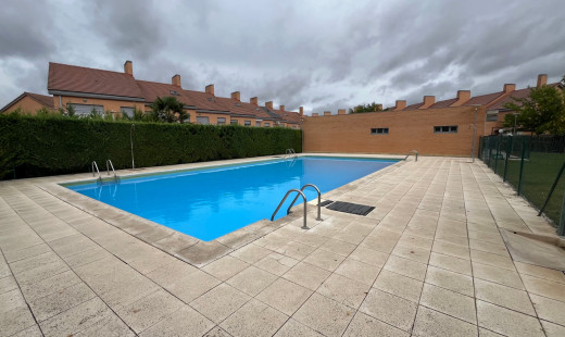 Venta - Adosado -
Aldeamayor de San Martin - Aldemayor Golf