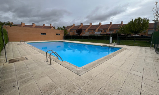 Venta - Adosado -
Aldeamayor de San Martin - Aldemayor Golf