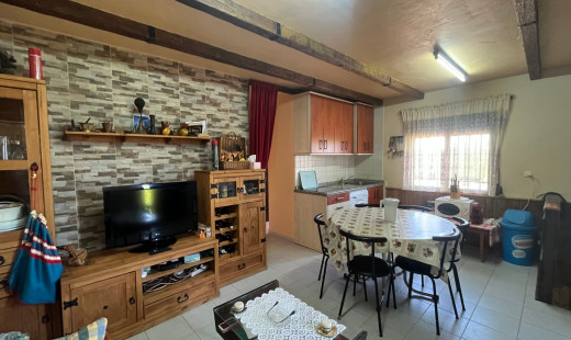 Venta - Chalet -
Dueñas