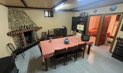 Venta - Chalet -
Dueñas