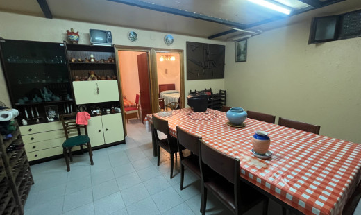 Venta - Chalet -
Dueñas