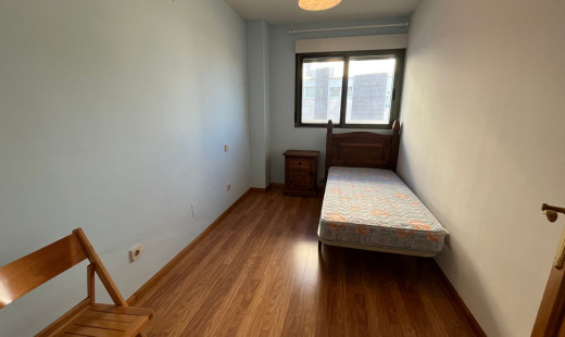 Venta - Piso -
La Cistérniga