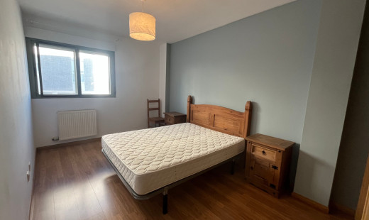 Venta - Piso -
La Cistérniga