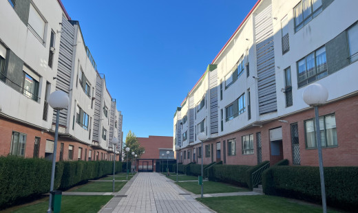 Venta - Piso -
La Cistérniga