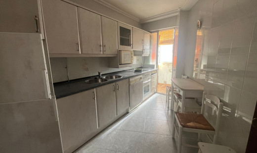 Venta - Piso -
Valladolid - San Juan