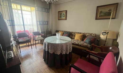 Venta - Piso -
Valladolid - San Juan