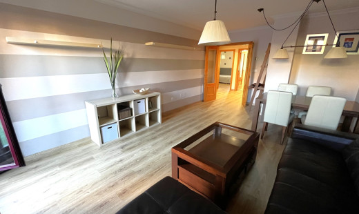 Venta - Piso -
La Cistérniga