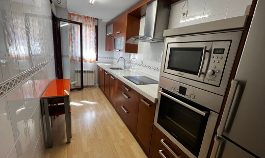 Venta - Piso -
La Cistérniga