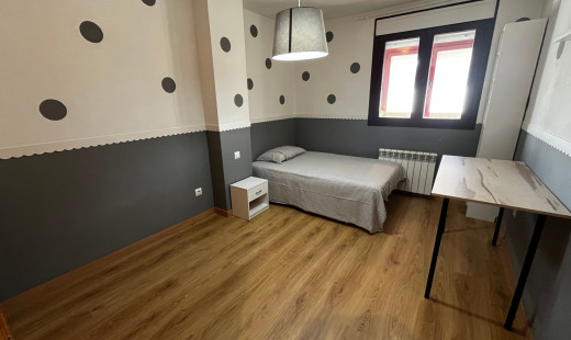 Venta - Piso -
La Cistérniga