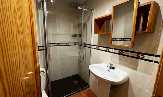 Venta - Piso -
La Cistérniga