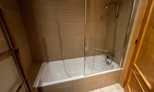 Venta - Piso -
La Cistérniga