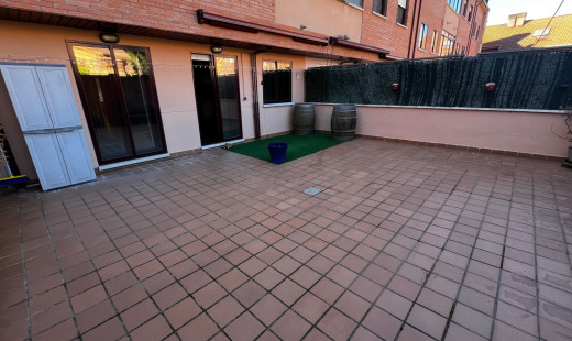 Venta - Piso -
La Cistérniga