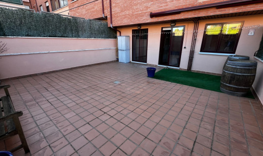 Venta - Piso -
La Cistérniga