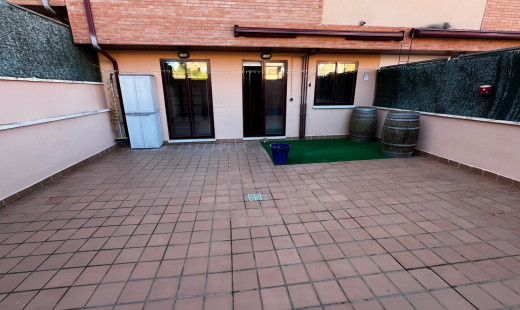 Venta - Piso -
La Cistérniga