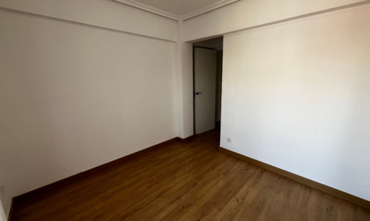 Venta - Piso -
Valladolid - San Juan