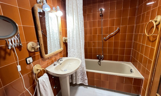 Venta - Piso -
Valladolid - Huerta del rey