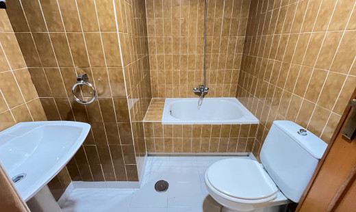 Venta - Piso -
Valladolid - Huerta del rey