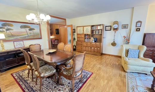 Venta - Piso -
Valladolid - Huerta del rey