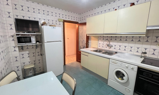 Venta - Piso -
Valladolid - Pajarillos