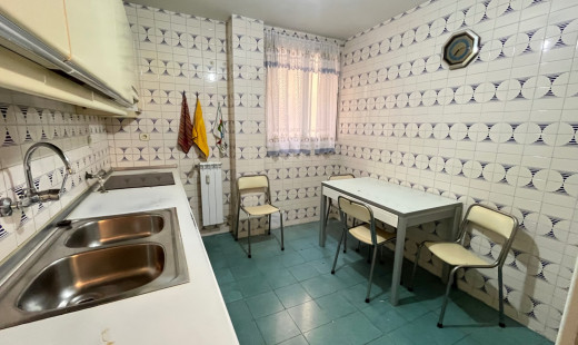 Venta - Piso -
Valladolid - Pajarillos