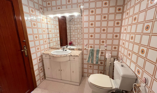 Venta - Piso -
Valladolid - Pajarillos