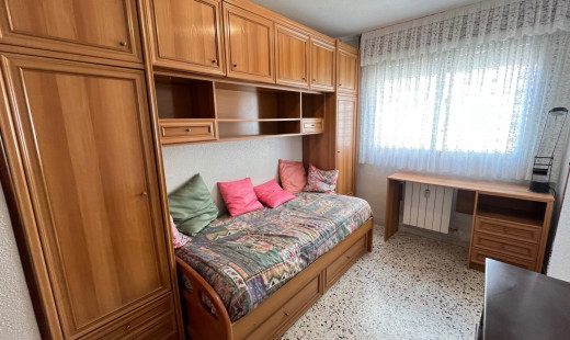 Venta - Piso -
Valladolid - Pajarillos