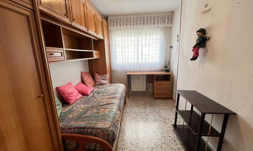 Venta - Piso -
Valladolid - Pajarillos