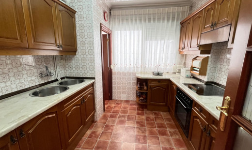 Venta - Piso -
Valladolid - Pajarillos