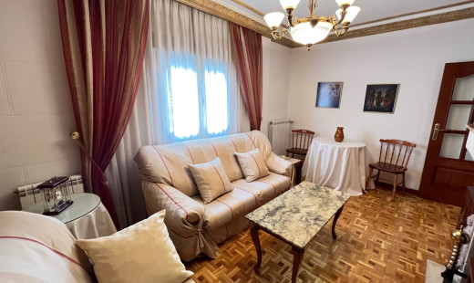 Venta - Piso -
Valladolid - Pajarillos