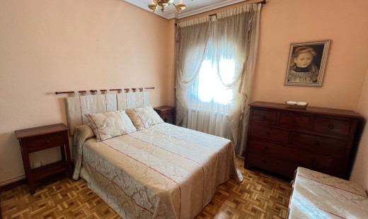 Venta - Piso -
Valladolid - Pajarillos