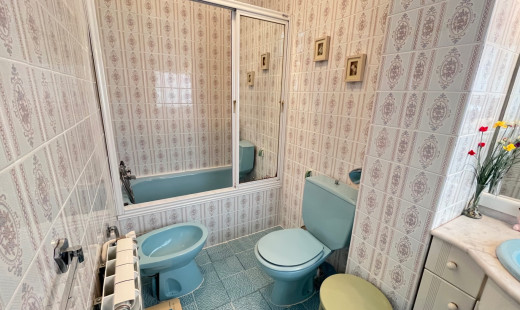 Venta - Piso -
Valladolid - Pajarillos