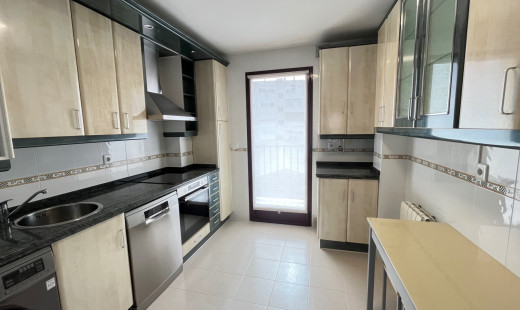 Venta - Piso -
Valladolid - Pajarillos