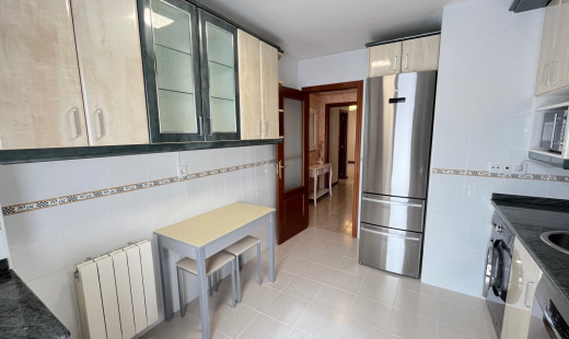 Venta - Piso -
Valladolid - Pajarillos