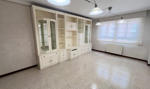 Venta - Piso -
Valladolid - Pajarillos