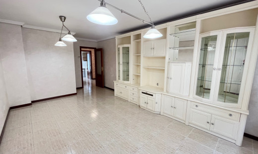 Venta - Piso -
Valladolid - Pajarillos