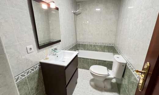 Venta - Piso -
Valladolid - Pajarillos