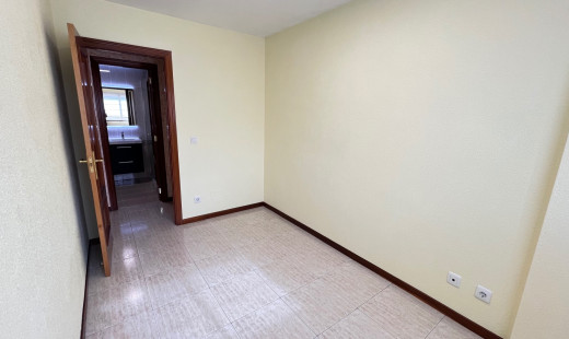 Venta - Piso -
Valladolid - Pajarillos