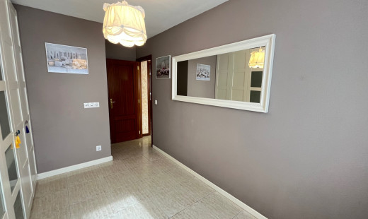 Venta - Piso -
Valladolid - Pajarillos