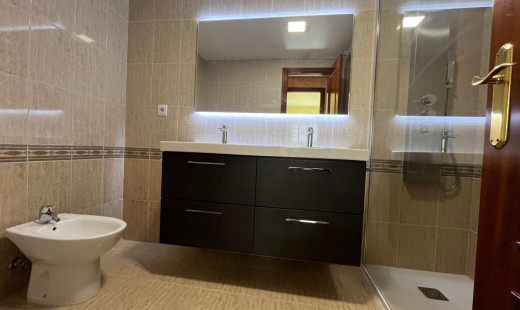 Venta - Piso -
Valladolid - Pajarillos