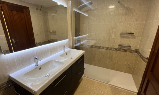 Venta - Piso -
Valladolid - Pajarillos