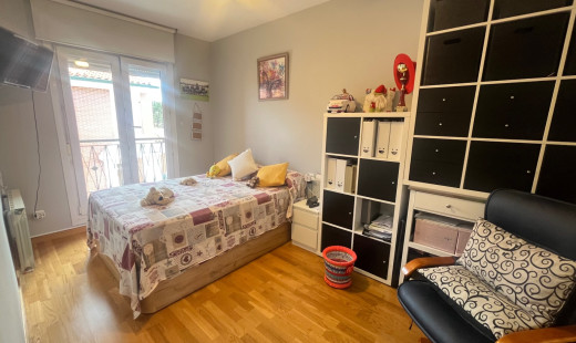 Venta - Chalet -
Mojados