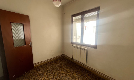 Venta - Piso -
Valladolid - San Juan